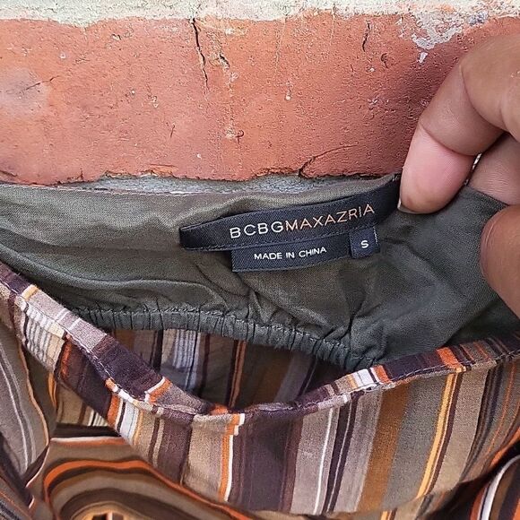 BCBG  halter top - Picture 3 of 6